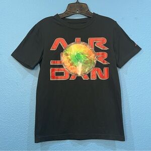 Kid’s Air Jordan Michael Jordan 23 Hologram Shirt Boys Size Large 12-13 Years